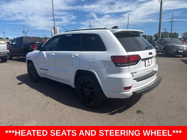 Used 2018 Jeep Grand Cherokee Altitude AWD/4WD image 3