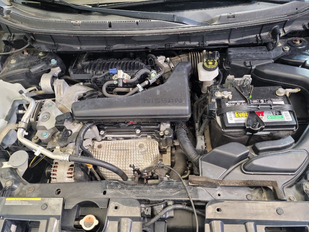 Used 2016 Nissan Rogue SV FWD image 30
