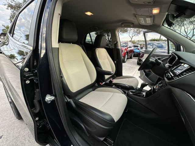 Certified 2022 Buick Encore Preferred w/ Safety Package image 32