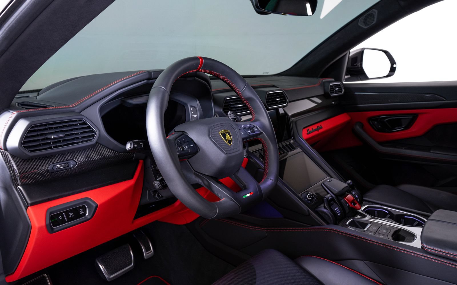 Used 2023 Lamborghini Urus S AWD/4WD image 15
