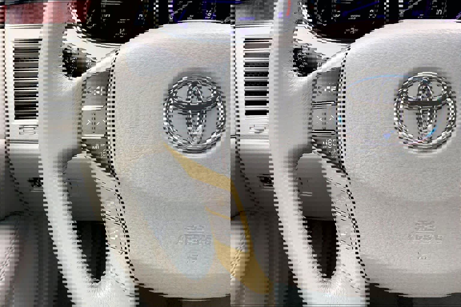 Used 2012 Toyota Avalon image 22