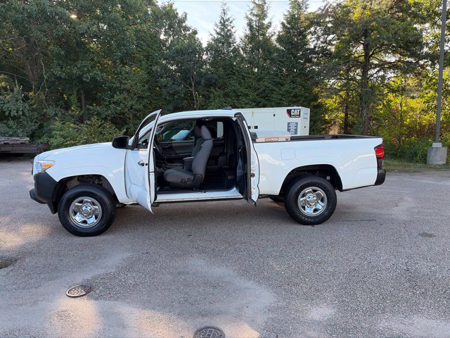 Used 2021 Toyota Tacoma SR AWD/4WD image 14