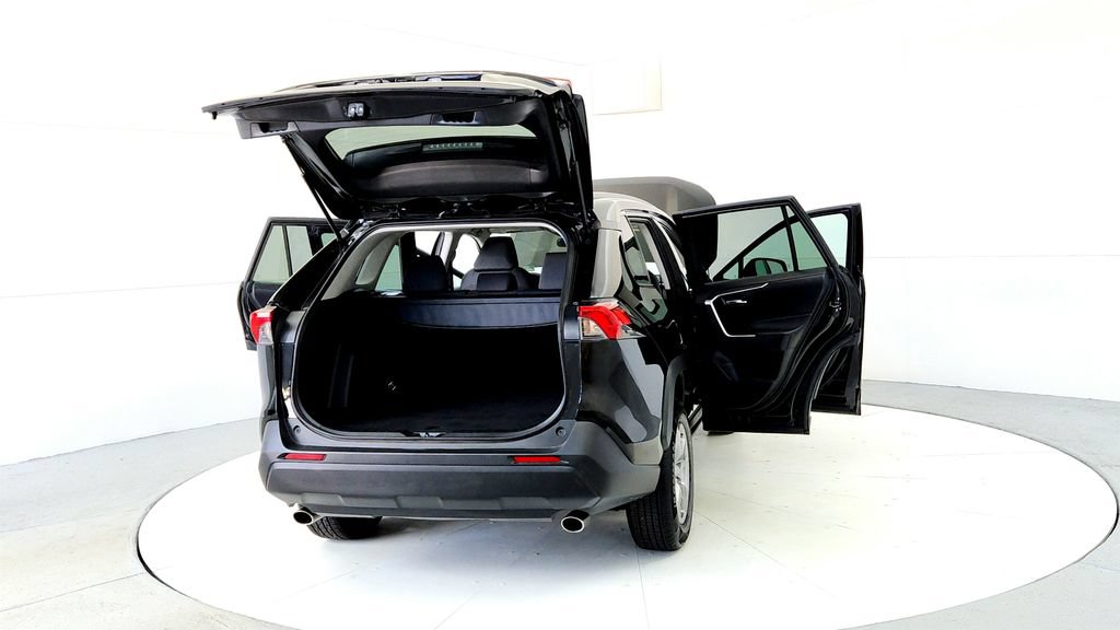 Certified 2025 Toyota RAV4 XLE AWD/4WD image 11