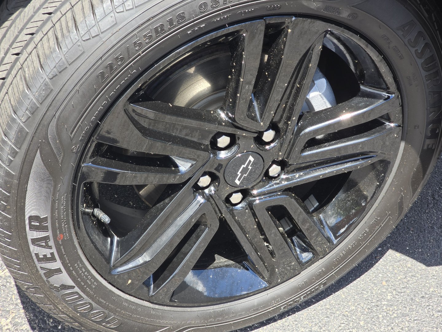 Used 2024 Chevrolet Trax ACTIV w/ Sunroof Package FWD image 16