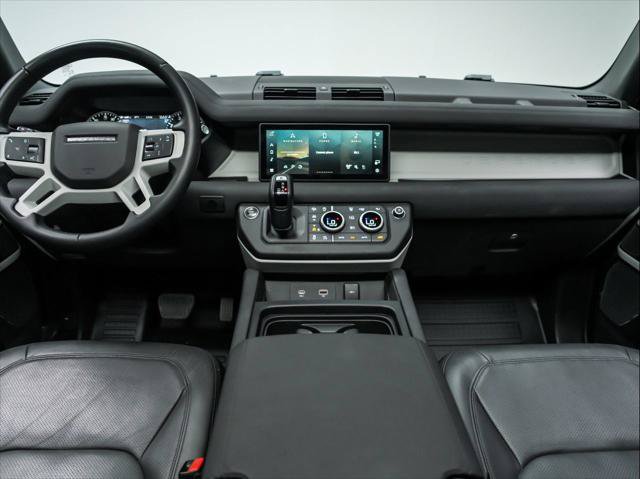 Used 2023 Land Rover Defender 110 SE AWD/4WD image 16