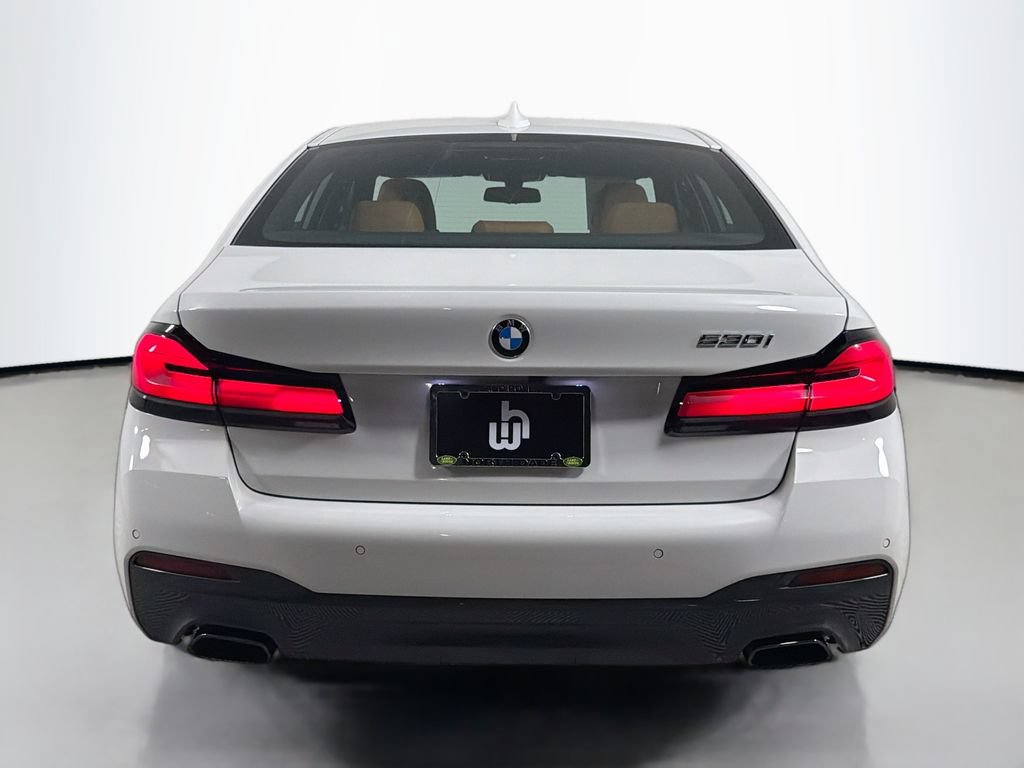 Used 2022 BMW 530i w/ M Sport Package RWD image 6