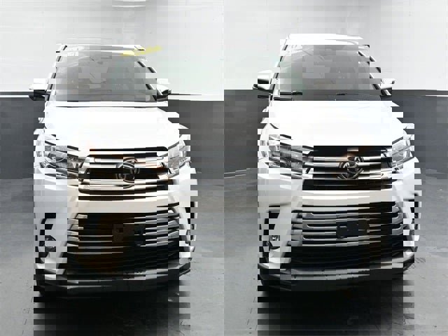 Used 2017 Toyota Highlander Limited image 5