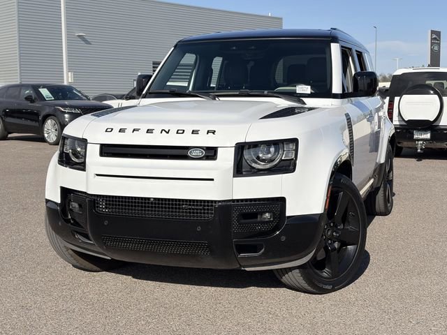 Used 2023 Land Rover Defender 110 X-Dynamic SE AWD/4WD image 3