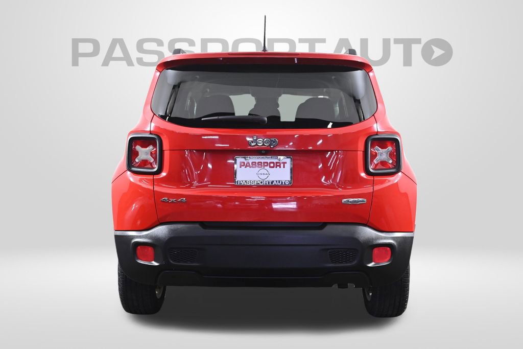Used 2015 Jeep Renegade Latitude image 9