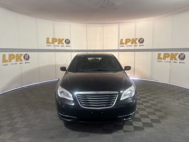Used 2013 Chrysler 200 LX image 8