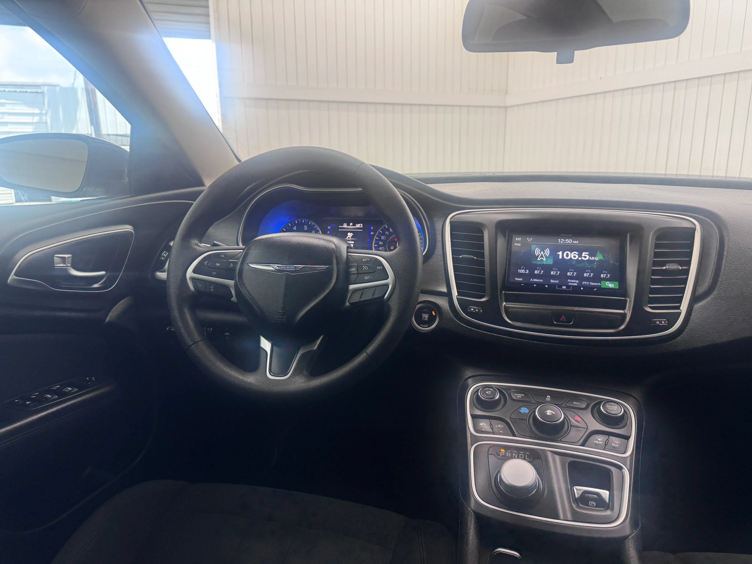 Used 2015 Chrysler 200 Limited FWD image 15