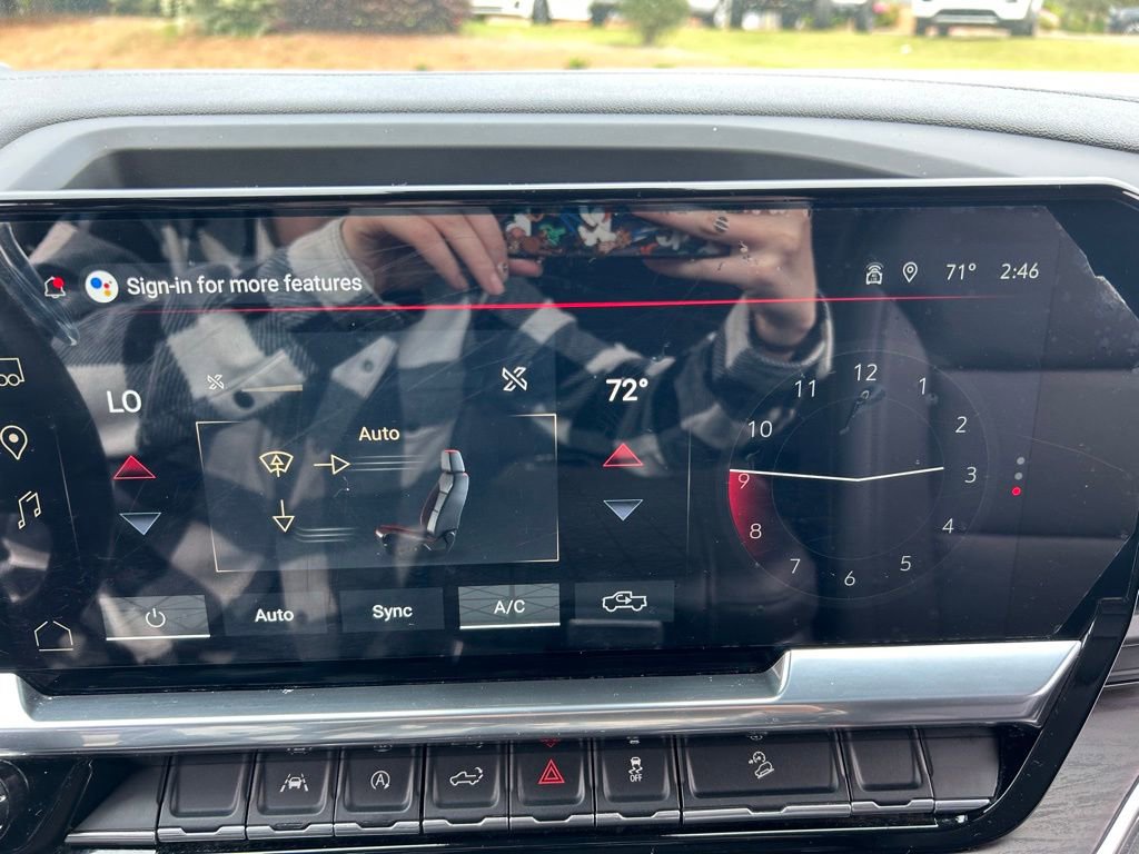 Used 2023 GMC Sierra 1500 SLT w/ SLT Convenience Package AWD/4WD image 32