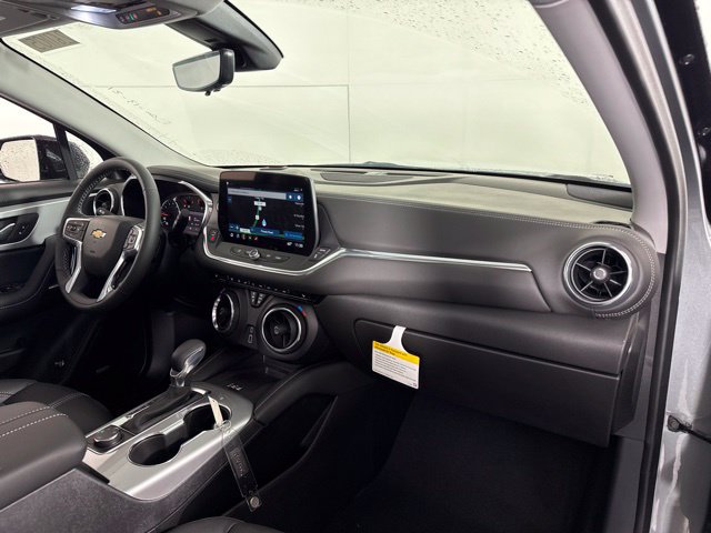 New 2026 Chevrolet Blazer LT w/ Sound & Technology Package AWD/4WD image 37