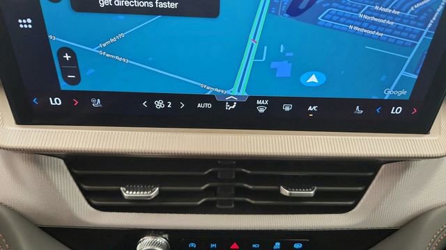 New 2025 Ford Explorer Active w/ Active Comfort Package image 18