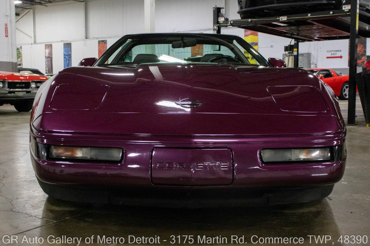 Used 1995 Chevrolet Corvette Coupe RWD image 13