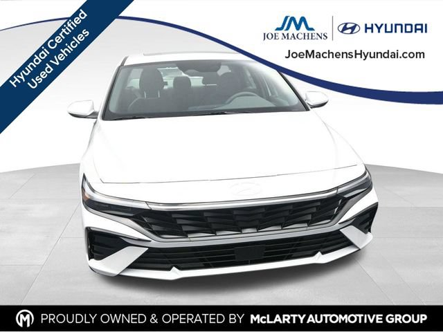 Used 2025 Hyundai Elantra SEL FWD image 4