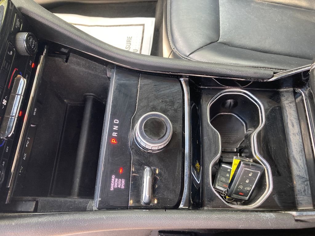 Used 2021 Jeep Grand Cherokee L Limited image 30