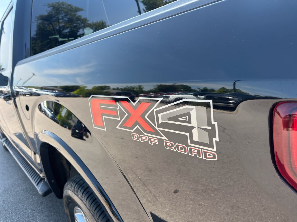 Used 2019 Ford F150 XLT w/ Equipment Group 302A Luxury AWD/4WD image 39