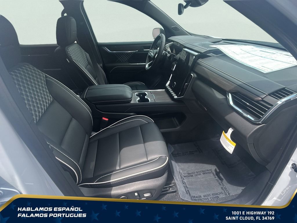 New 2026 GMC Acadia Denali w/ Super Cruise Package FWD image 33