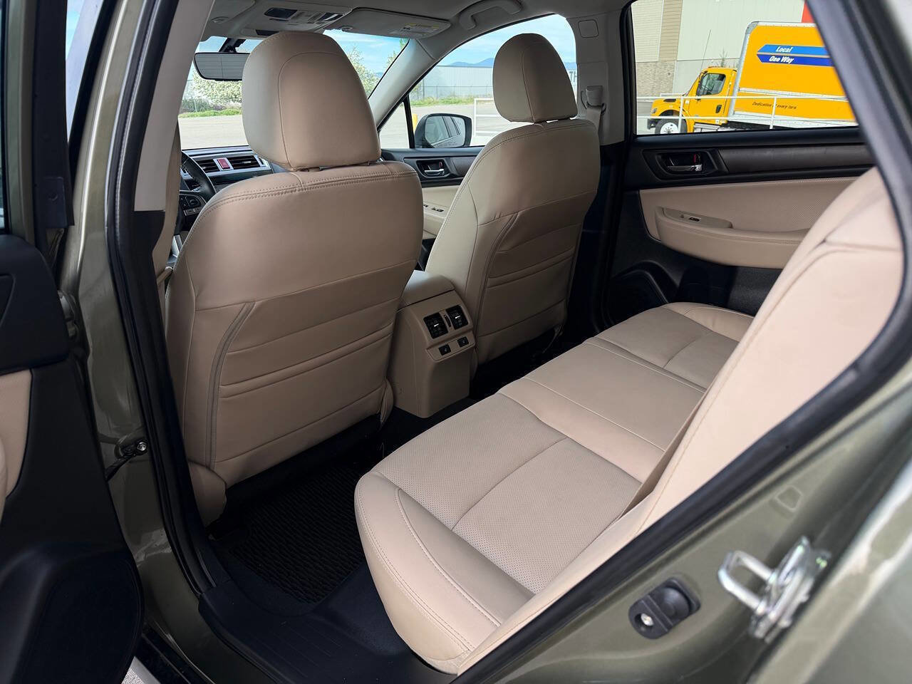 Used 2017 Subaru Outback 3.6R Limited AWD/4WD image 27