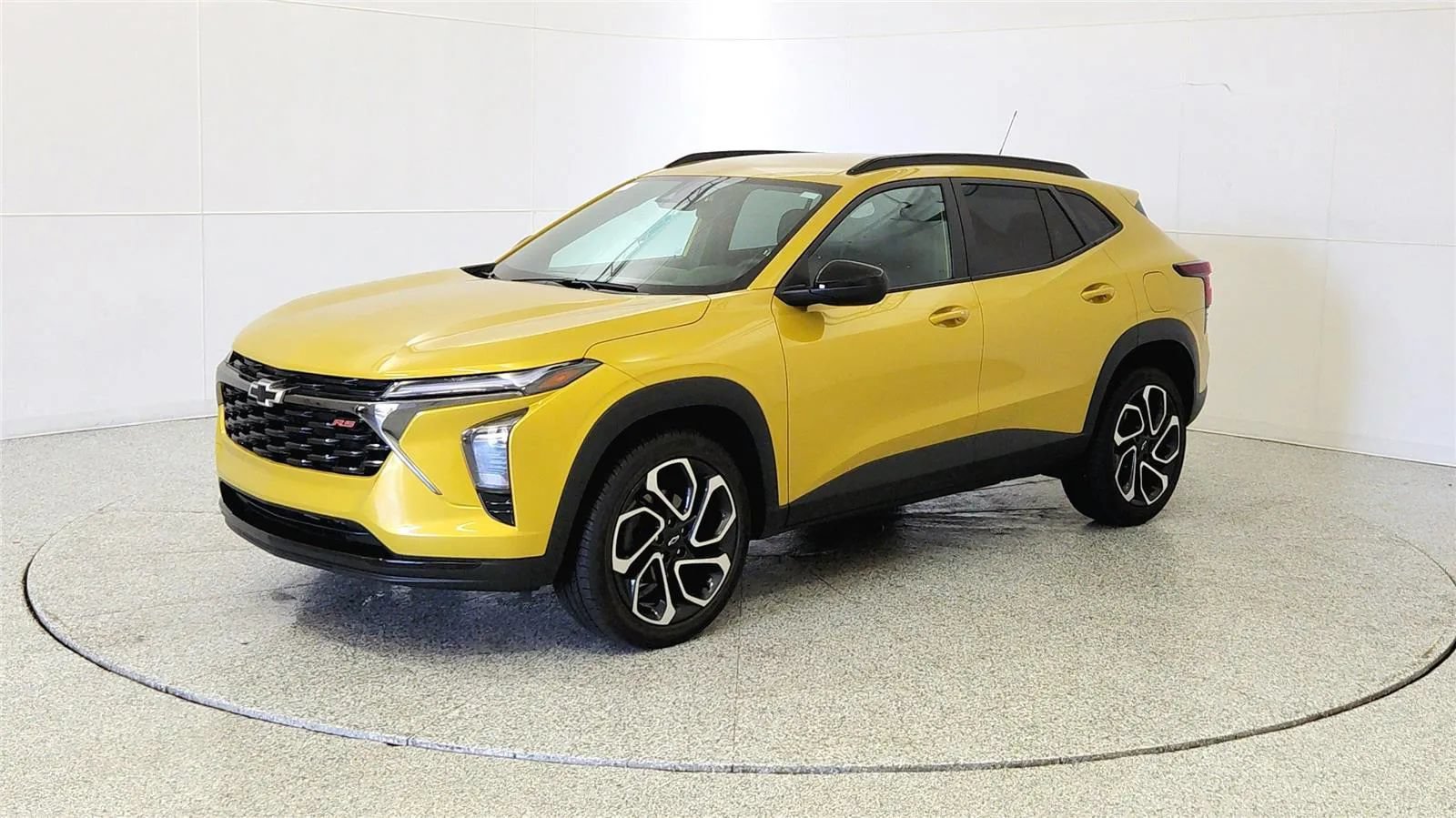 Used 2025 Chevrolet Trax RS w/ Driver Confidence Package FWD image 3