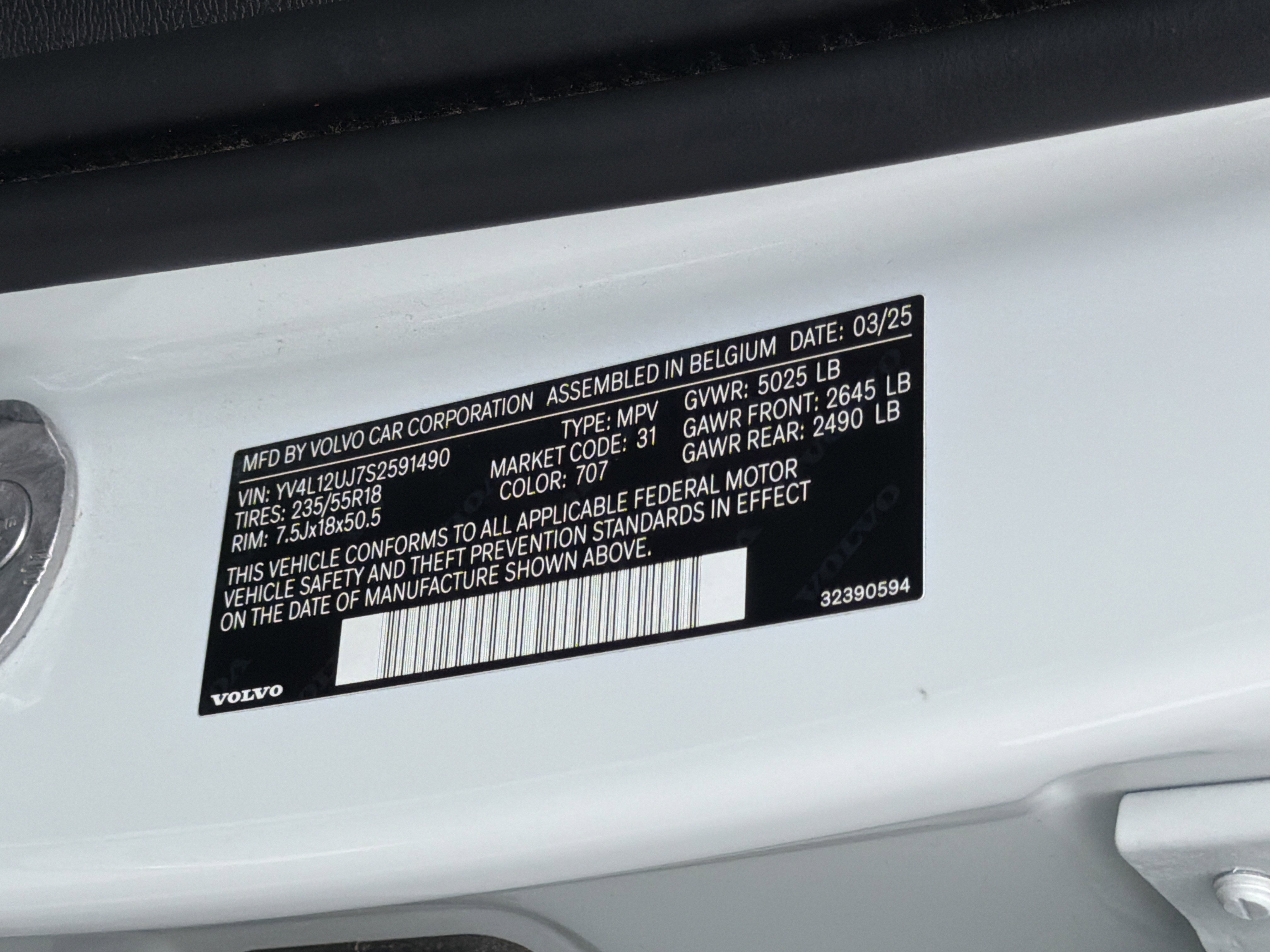 Certified 2025 Volvo XC40 B5 Core AWD/4WD image 19