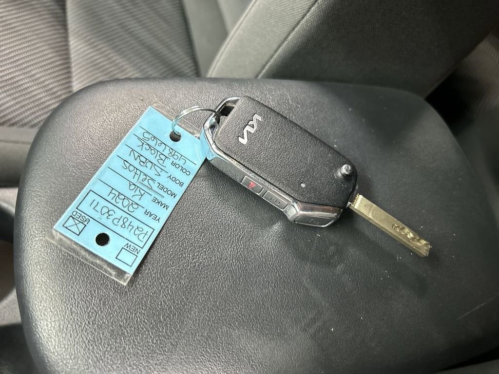 Certified 2024 Kia Seltos LX AWD/4WD image 12