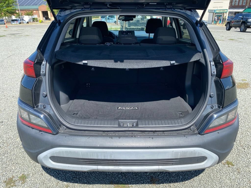 Used 2023 Hyundai Kona SEL AWD/4WD image 16