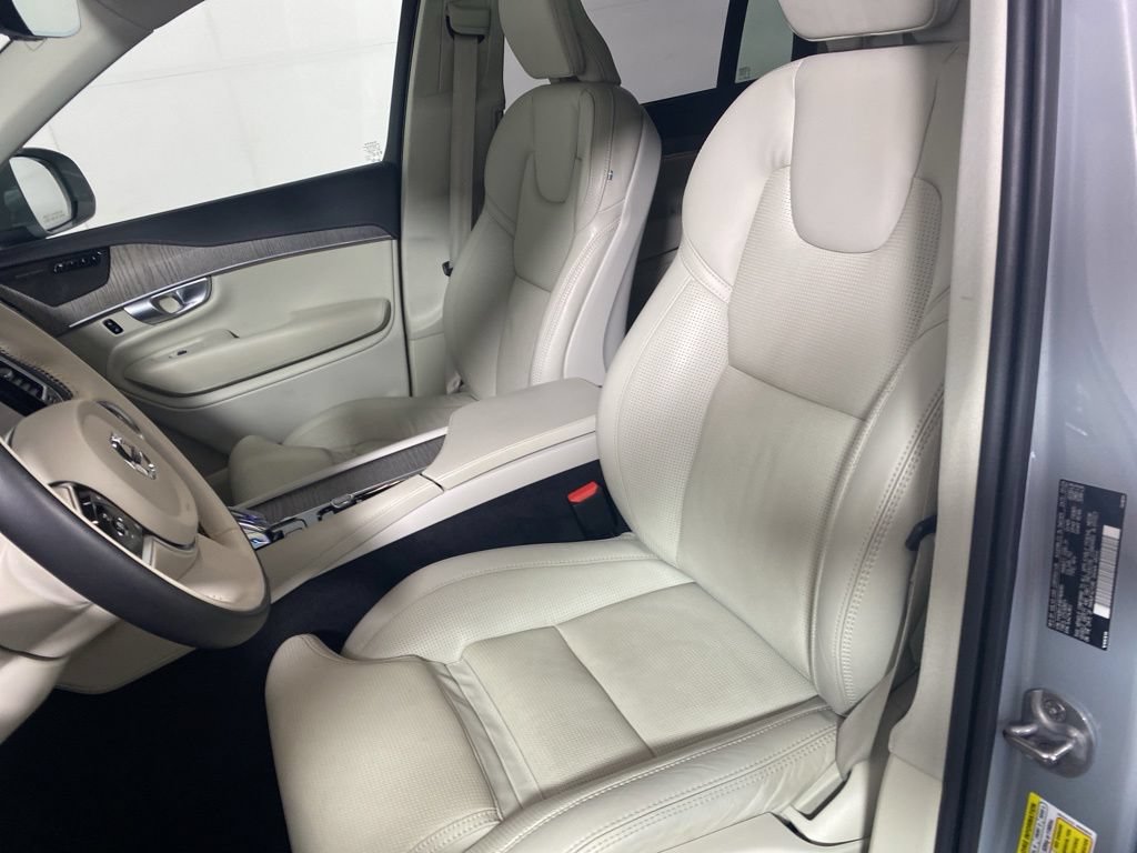 Used 2024 Volvo XC90 B6 Ultimate w/ Protection Package Premier AWD/4WD image 12