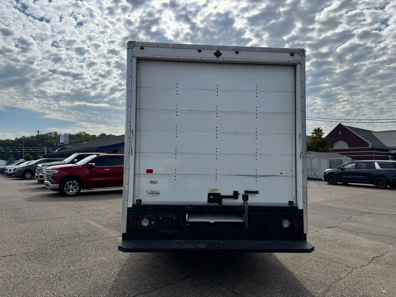 Used 2020 Chevrolet Express 3500 w/ Driver Convenience Package image 4