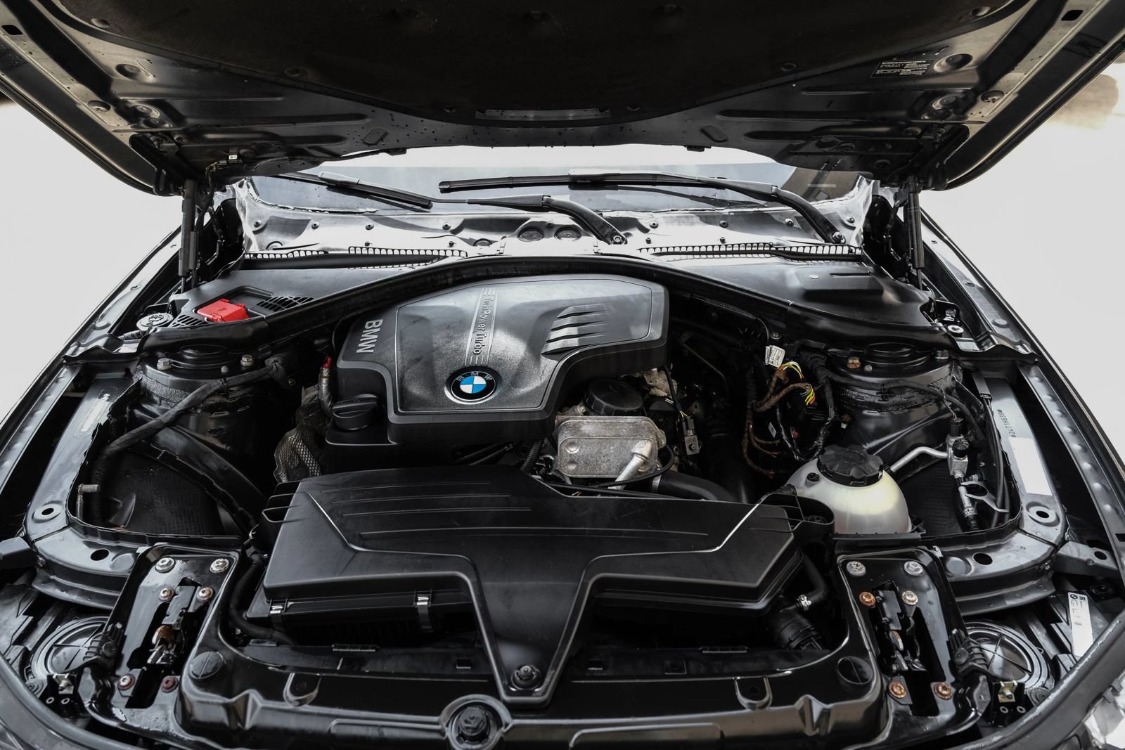Used 2014 BMW 320i xDrive Sedan AWD/4WD image 50