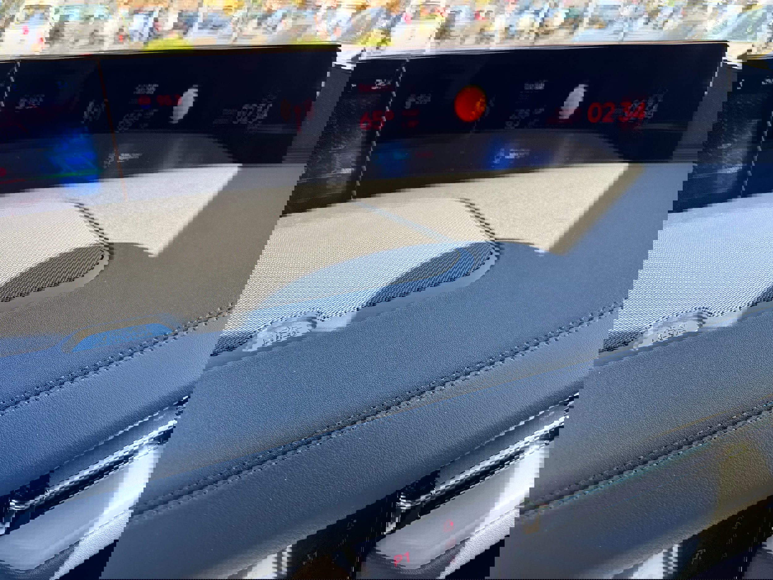 New 2025 Lincoln Navigator L Reserve w/ Jet Appearance Package image 26