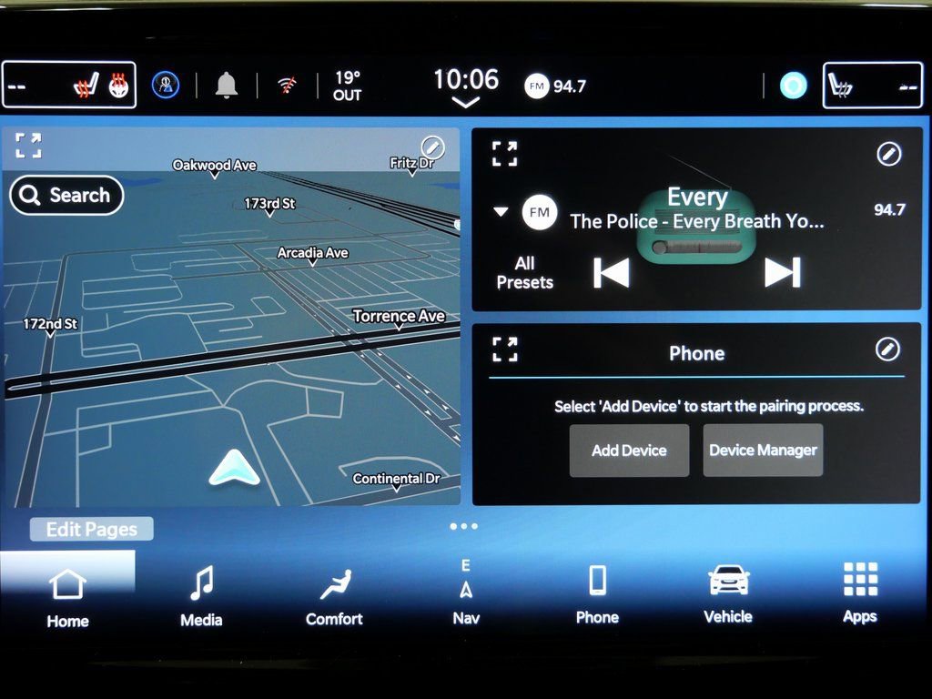 Used 2024 Chrysler Pacifica Select image 17