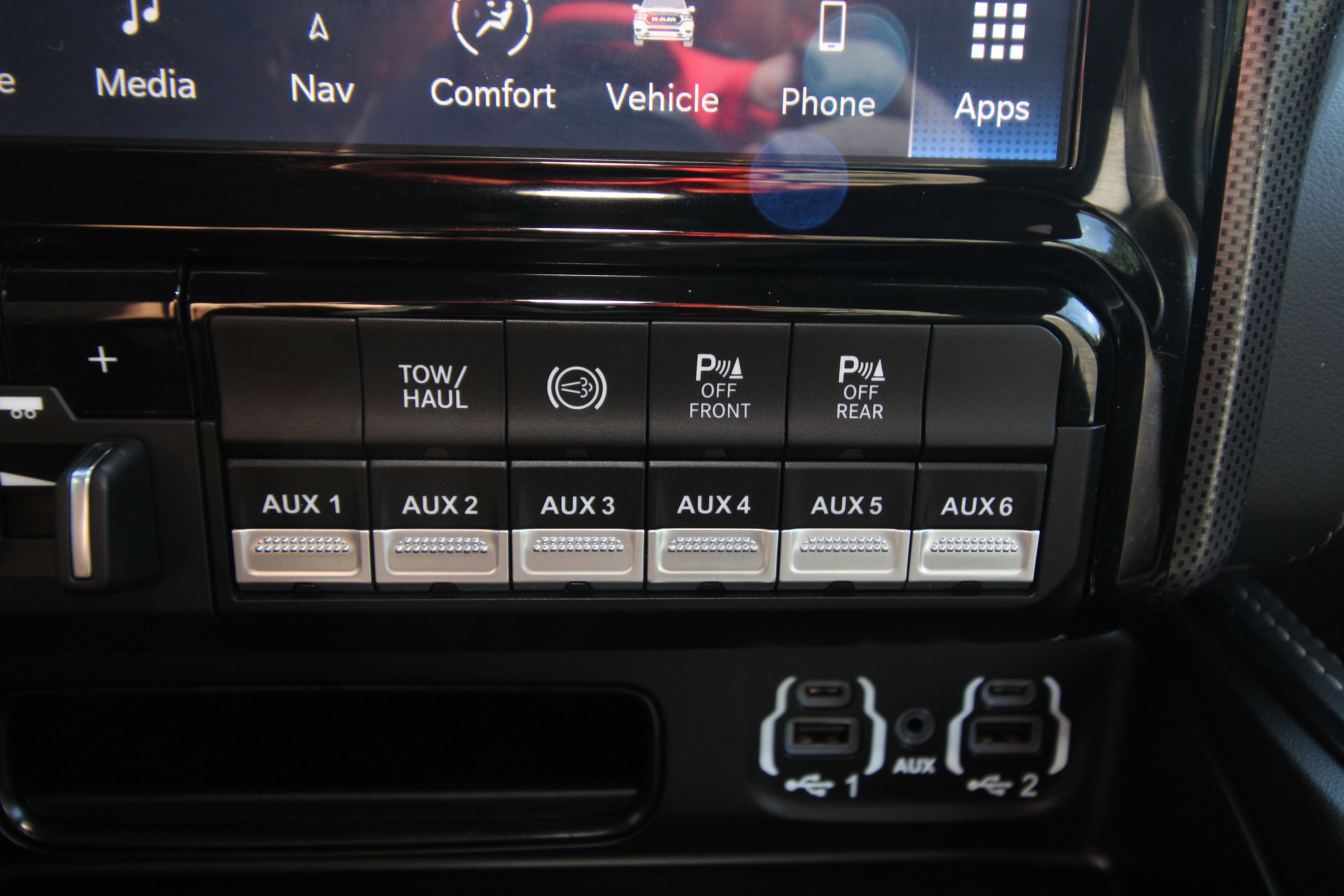 Certified 2024 RAM 3500 Limited image 38