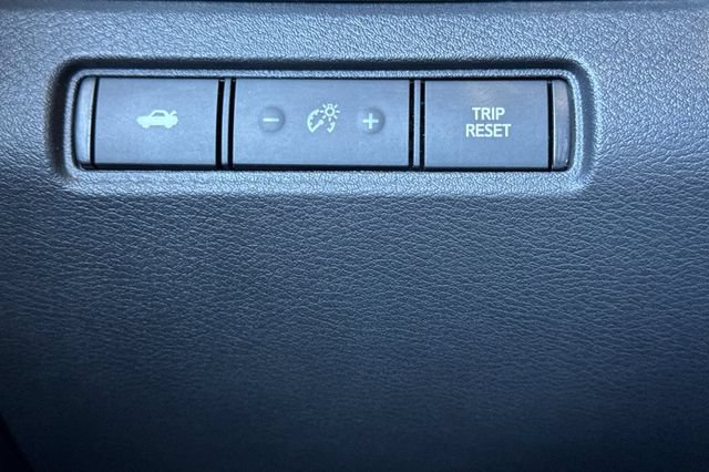 Used 2025 Nissan Altima 2.5 SV AWD/4WD image 41