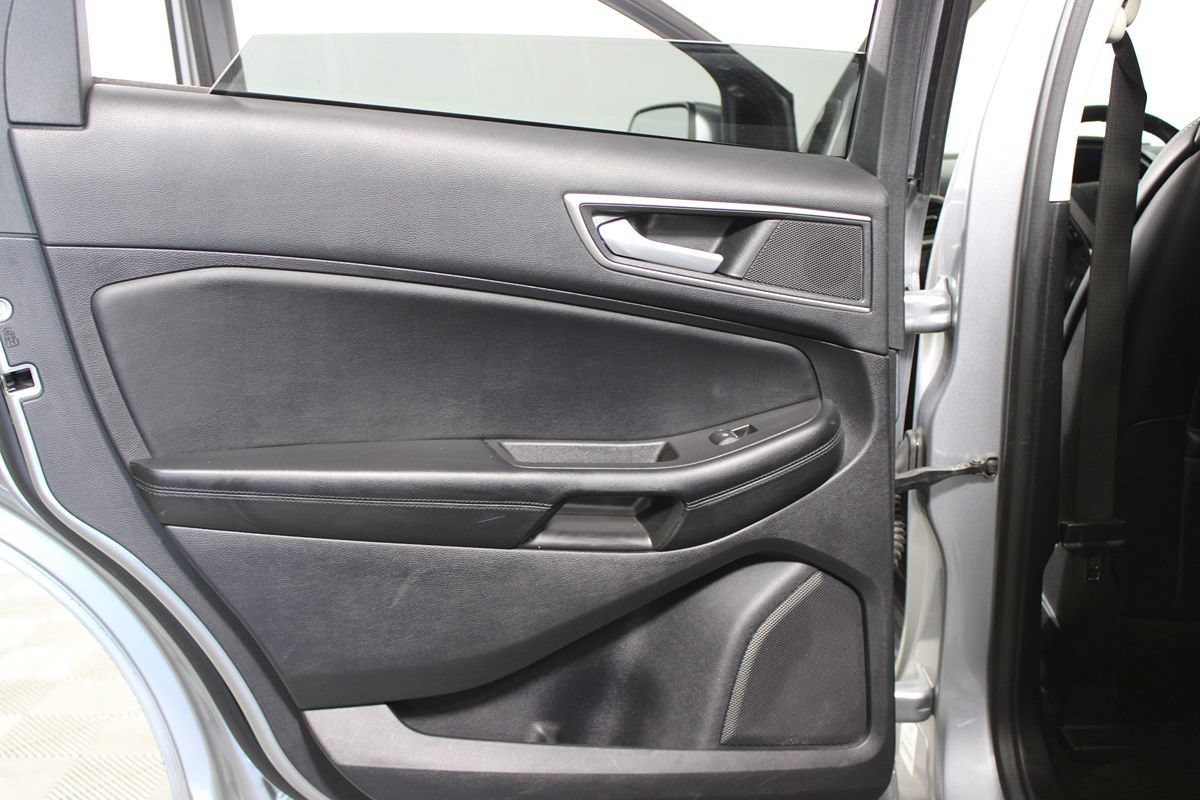 Used 2022 Ford Edge SEL AWD/4WD image 28