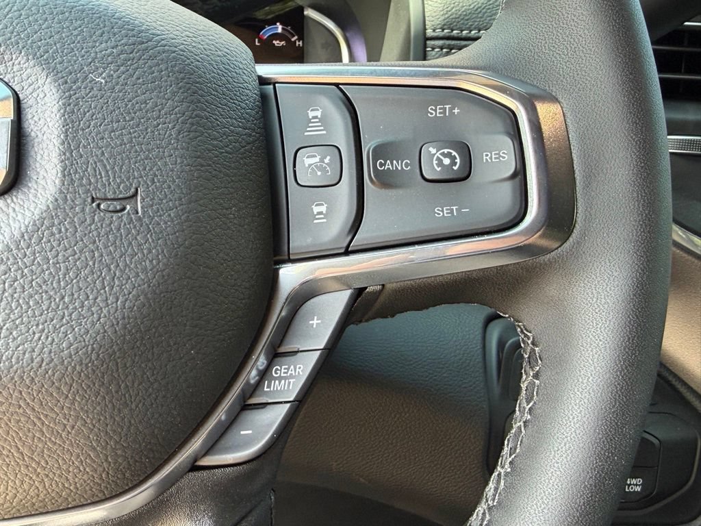 New 2026 RAM 3500 Laramie AWD/4WD image 17