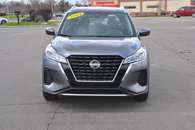 Used 2024 Nissan Kicks SV image 8