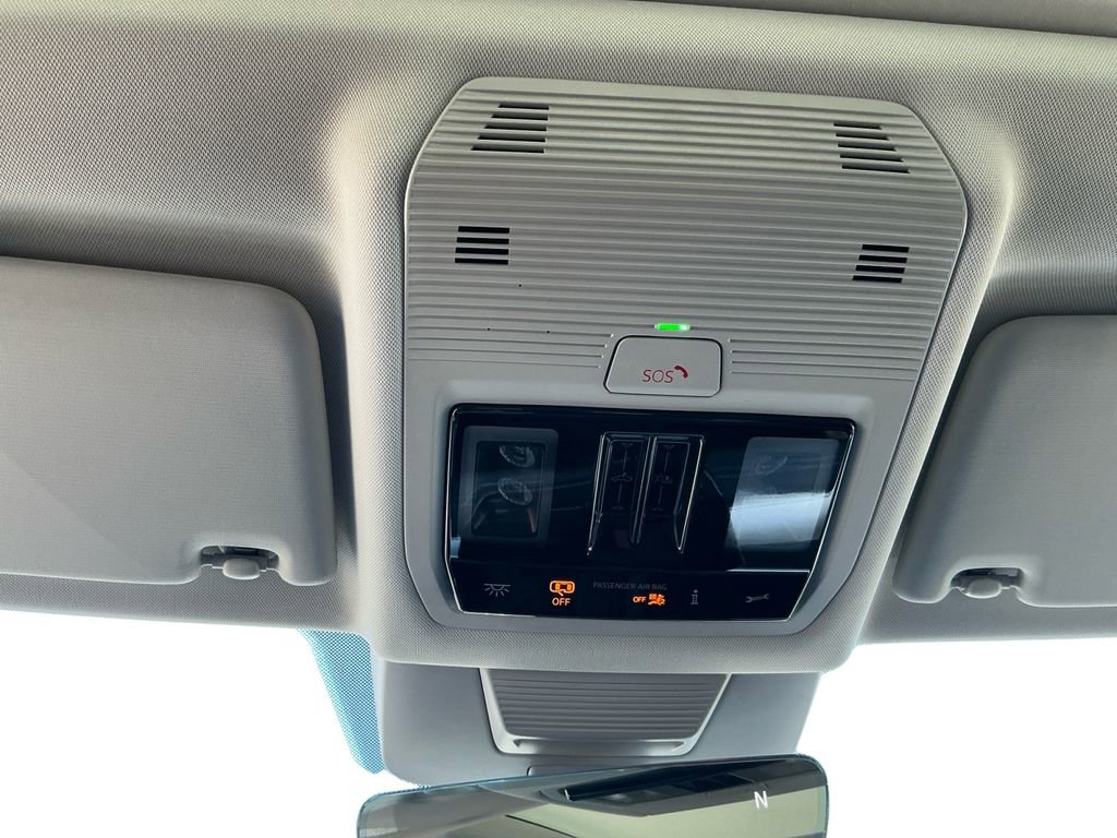 New 2025 Volkswagen Tiguan SE image 20