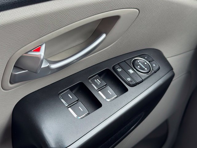 Used 2020 Kia Sedona EX FWD image 37