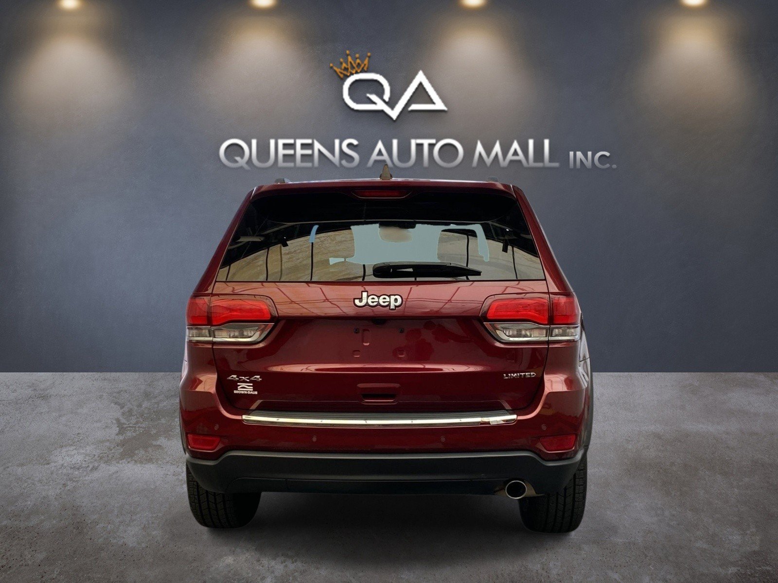 Used 2021 Jeep Grand Cherokee Limited AWD/4WD image 5