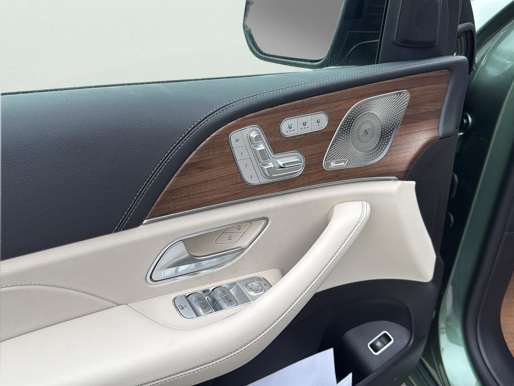 New 2026 Mercedes-Benz GLE 53 AMG 4MATIC Coupe image 10