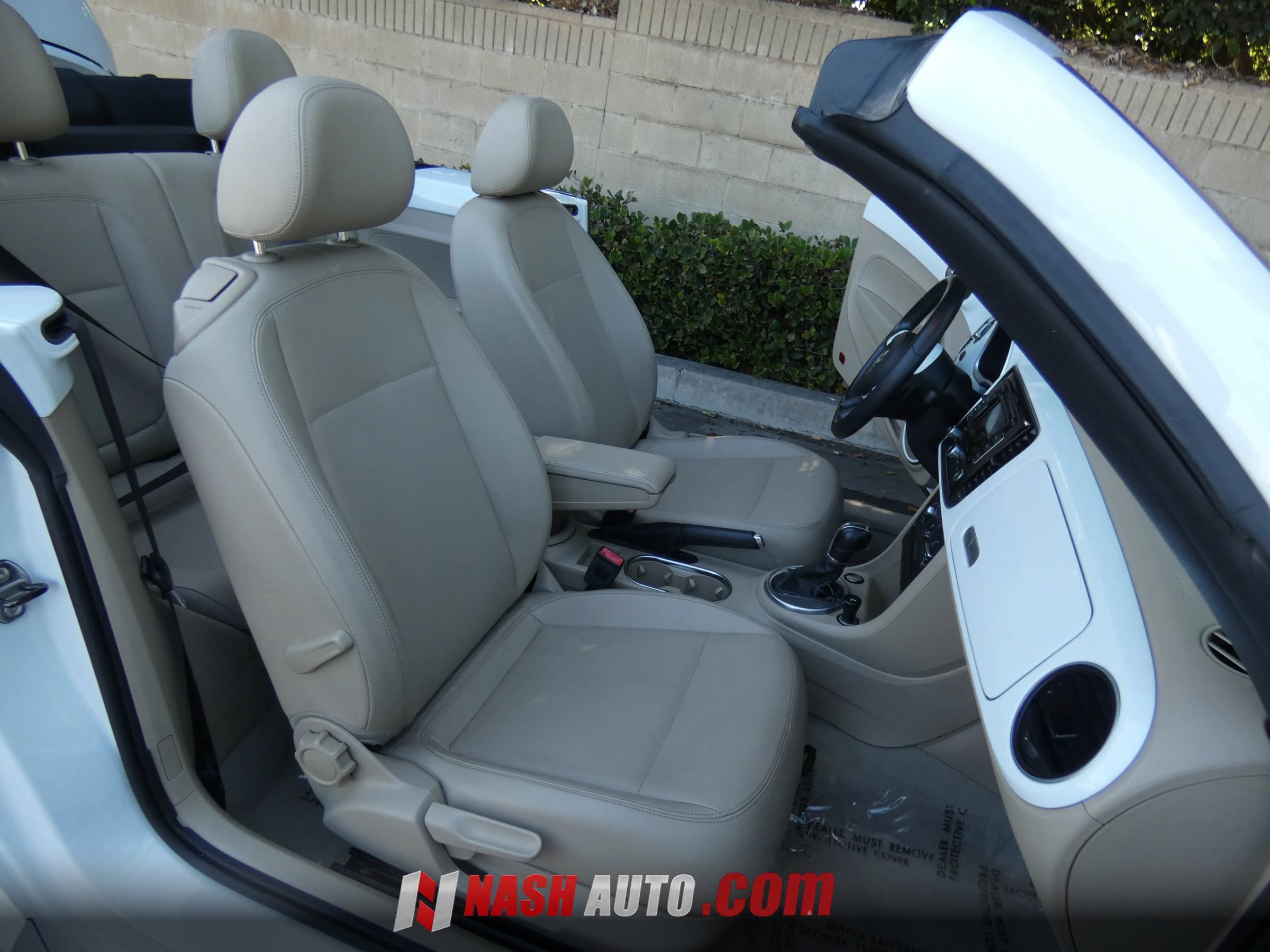 Used 2014 Volkswagen Beetle TDI FWD image 28