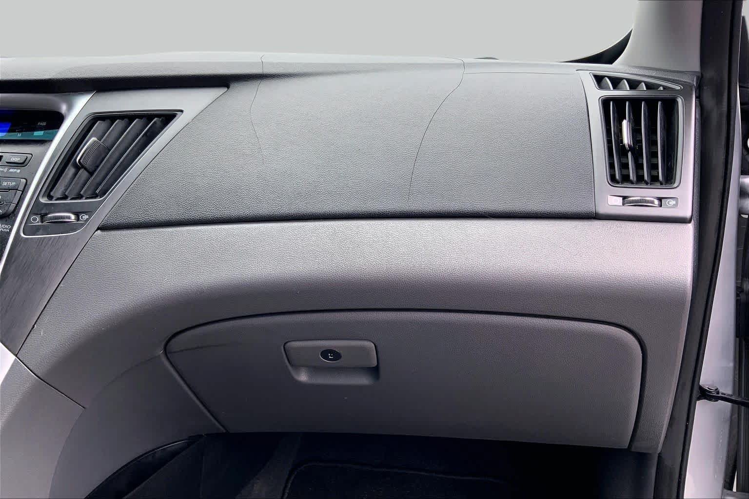 Used 2012 Hyundai Sonata GLS w/ Popular Equipment Pkg FWD image 18