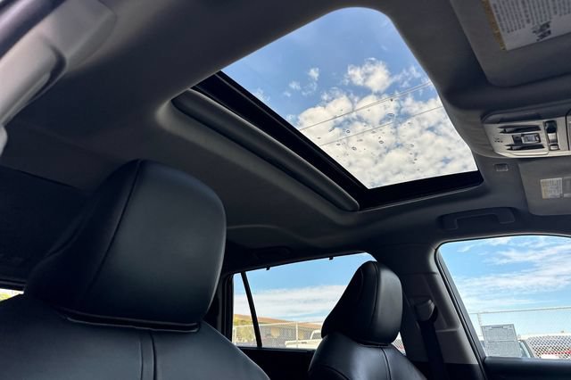 Certified 2022 Toyota Highlander XLE AWD/4WD image 23