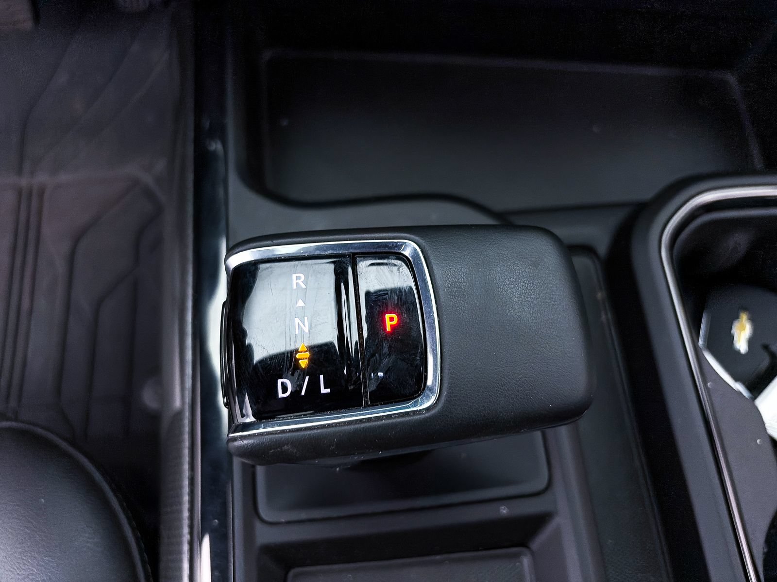 Used 2023 Chevrolet Silverado 1500 ZR2 w/ Technology Package AWD/4WD image 24