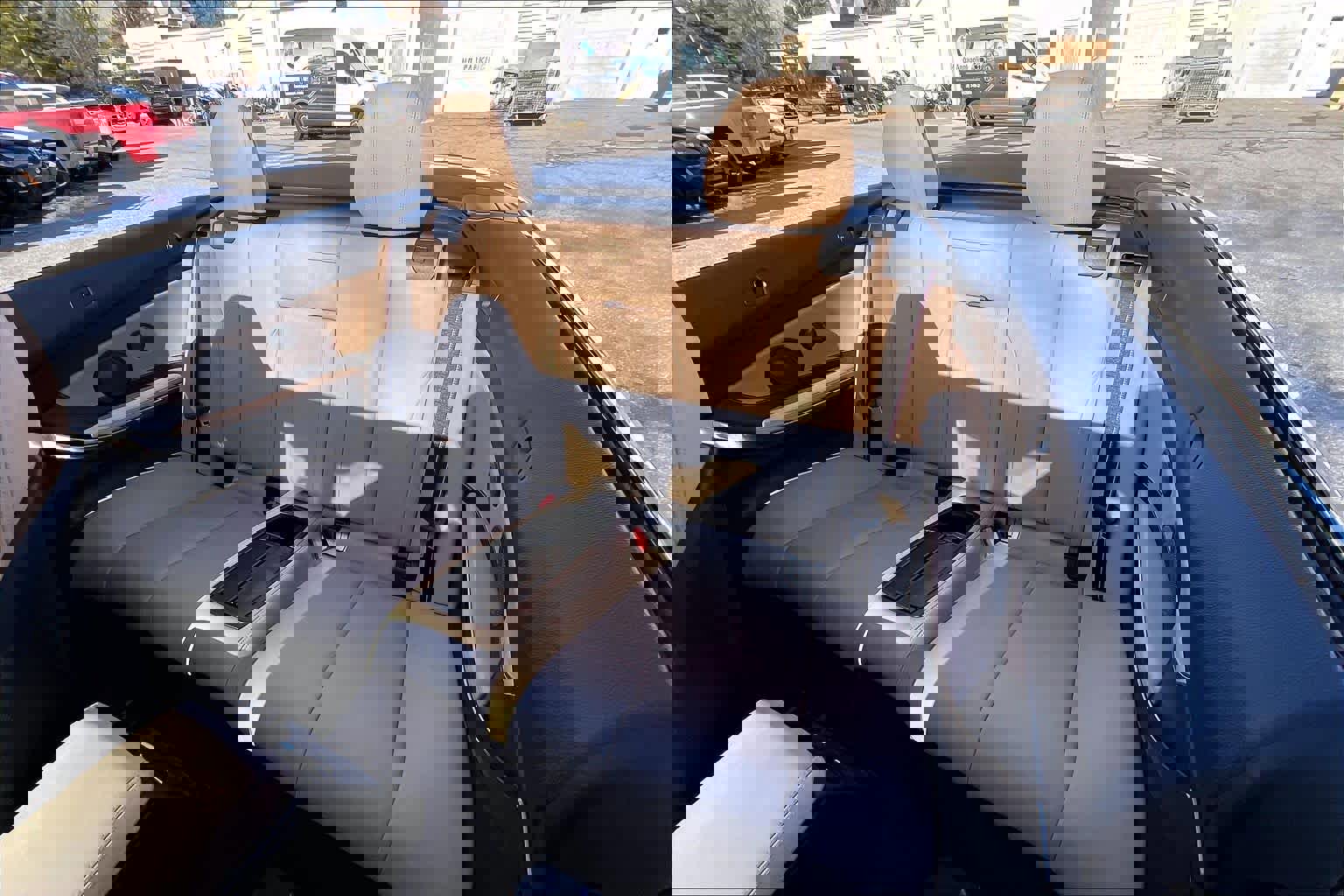 Used 2018 BMW M4 Convertible w/ Competition Package image 19