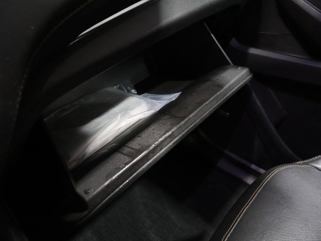 Used 2021 Chevrolet Traverse Premier w/ LPO, Floor Liner Package image 41