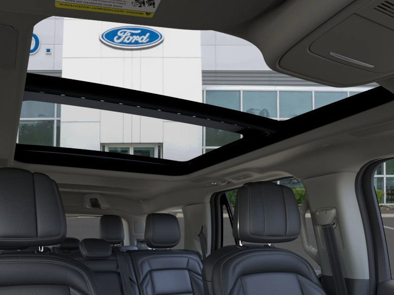 New 2025 Lincoln Navigator Reserve image 22