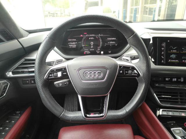 Used 2023 Audi RS e-tron GT w/ Ceramic Brake Package image 32